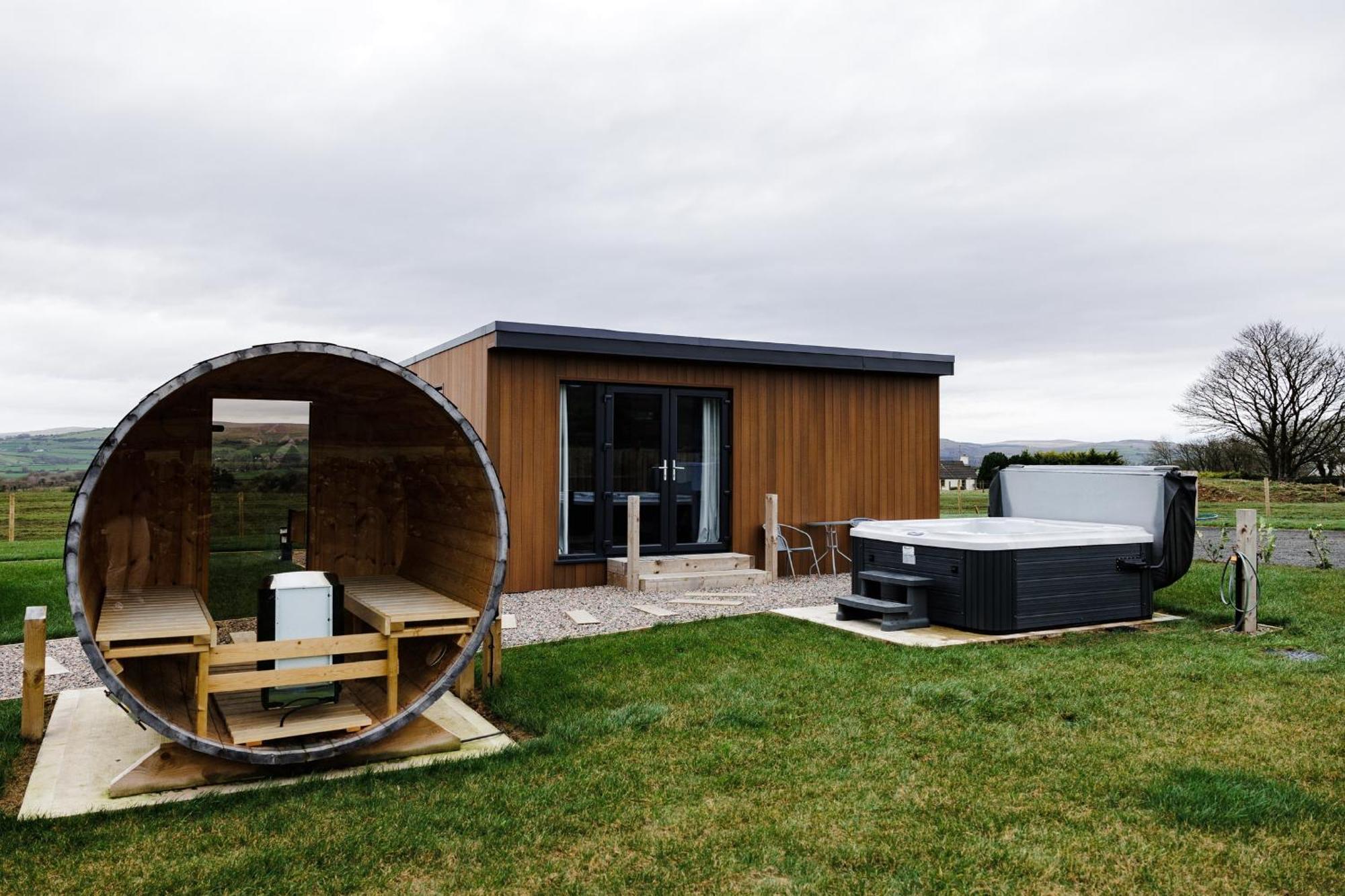 Slemish Hideaway - Funky Pheasant Broughshane Exterior foto